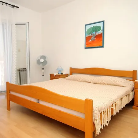 Apartment Jelsa 8698a *
